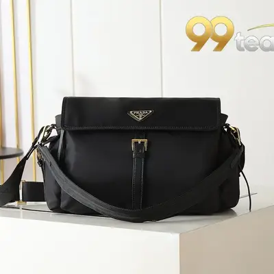 PRADA | Item ID: 08361