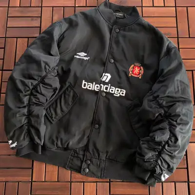 BALENCIAGA Jacke