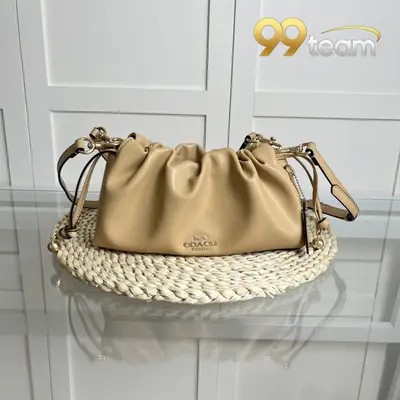 COACH | Item ID: 04792