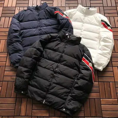 MONCLER Jacke