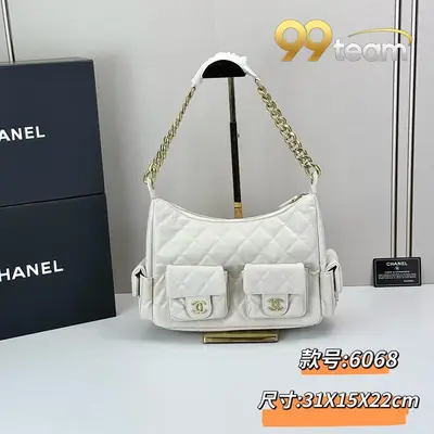 CHANEL | Item ID: 00424