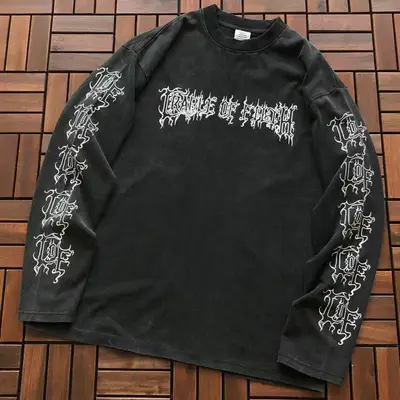 VETEMENTS