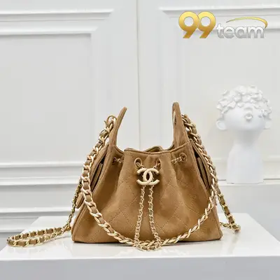 CHANEL | Item ID: 02721