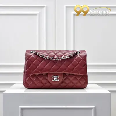 CHANEL | Item ID: 02556
