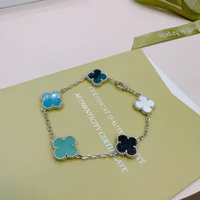 VAN CLEEF & ARPELS Schmuck