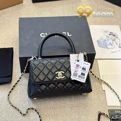 CHANEL | Item ID: 00722