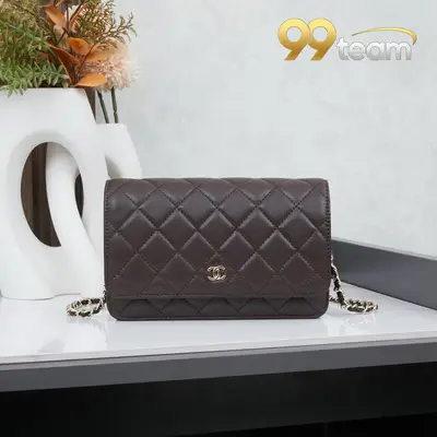 CHANEL | Item ID: 02202