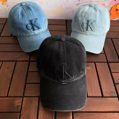CALVIN KLEIN Cap