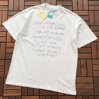 VETEMENTS T-Shirt