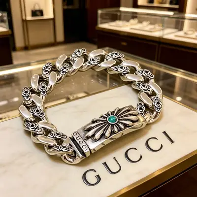 GUCCI