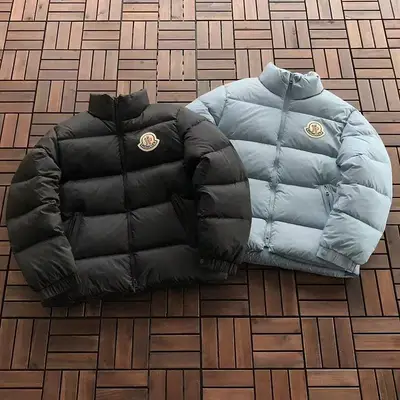 MONCLER Jacke