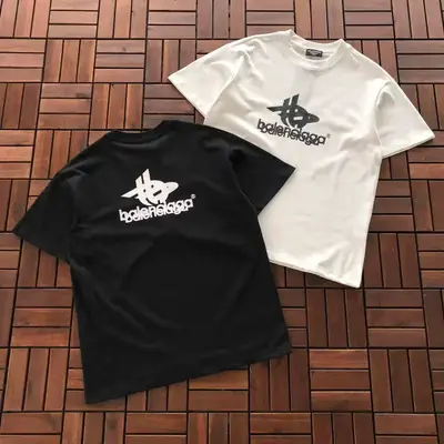 BALENCIAGA T-Shirt