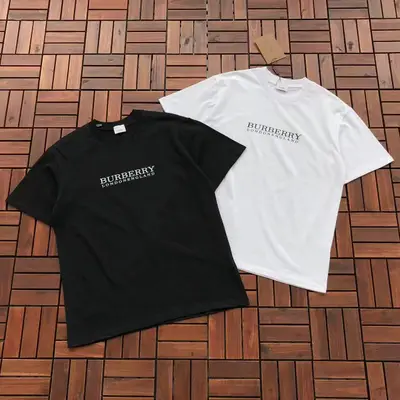BURBERRY T-Shirt