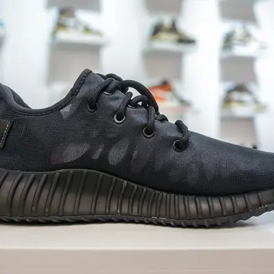YEEZY