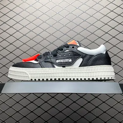 OFF-WHITE