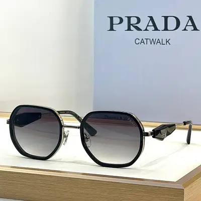 PRADA Brille