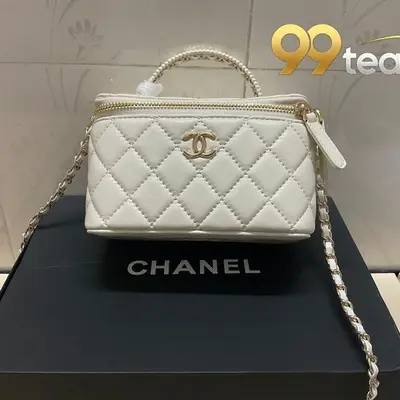 CHANEL | Item ID: 00829