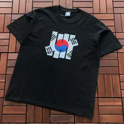 UNDEFEATED T-Shirt