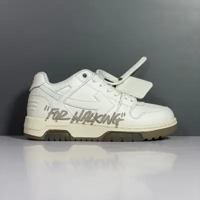 OFF-WHITE