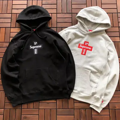 SUPREME Hoodie