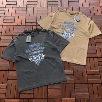 BALENCIAGA T-Shirt