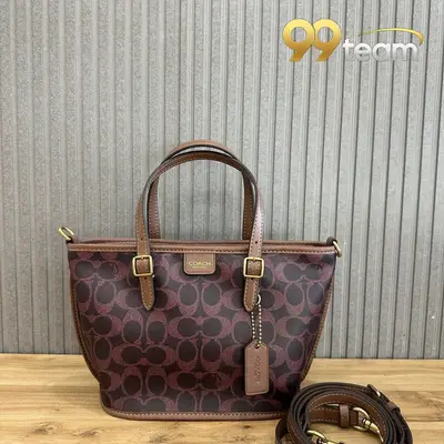 COACH | Item ID: 04652