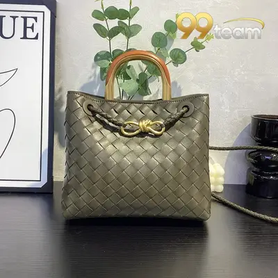 BOTTEGA VENETTA | Item ID: 20624