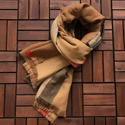 BURBERRY Schal