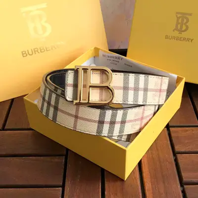 BURBERRY Gürtel