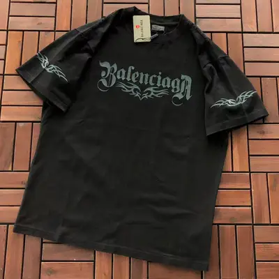 BALENCIAGA T-Shirt