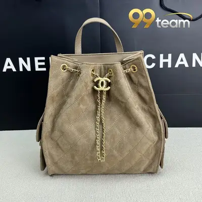 CHANEL | Item ID: 02872