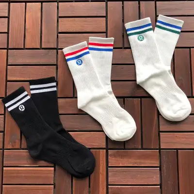 LULULEMON Socken