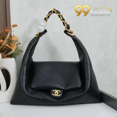 CHANEL | Item ID: 02179
