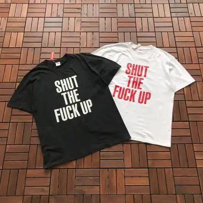 SUPREME T-Shirt