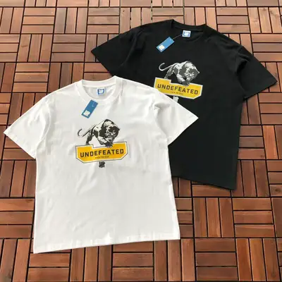 UNDEFEATED T-Shirt
