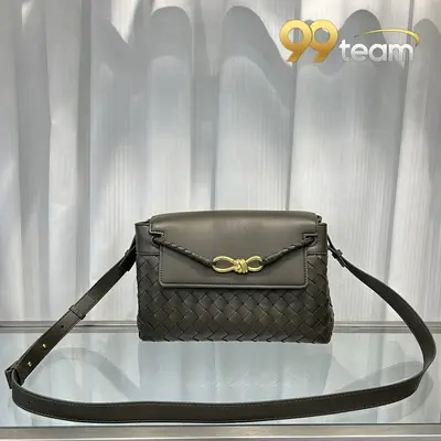 BOTTEGA VENETTA | Item ID: 20735