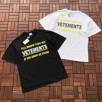 VETEMENTS T-Shirt