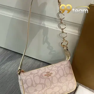 COACH | Item ID: 04951