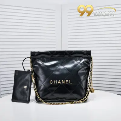 CHANEL | Item ID: 02604