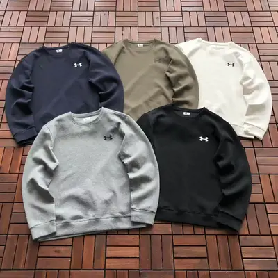 UNDER ARMOUR Sweater