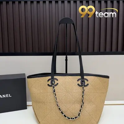 CHANEL | Item ID: 01567