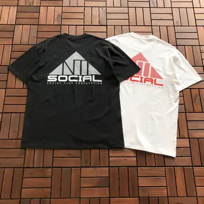 ANTI SOCIAL SOCIAL CLUB T-Shirt