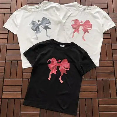 CHANEL T-Shirt
