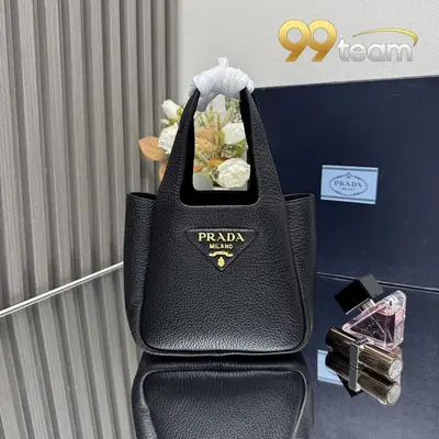 PRADA | Item ID: 08627