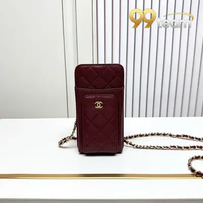 CHANEL | Item ID: 02383