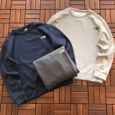THE NORTH FACE Sweater