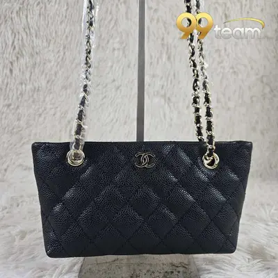 CHANEL | Item ID: 01166