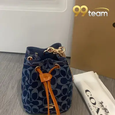 COACH | Item ID: 04967