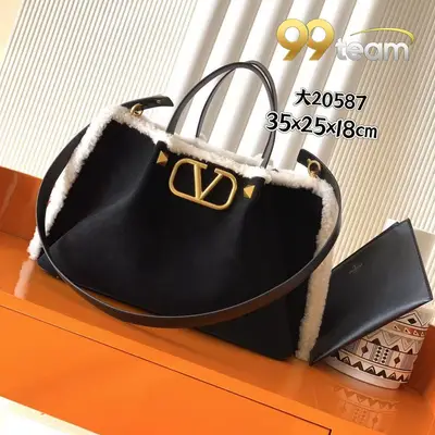 VALENTINO | Item ID: 18813