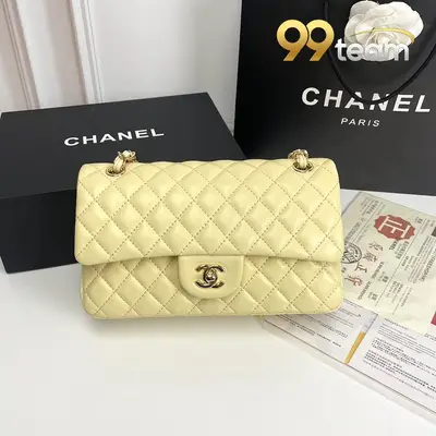 CHANEL | Item ID: 01058